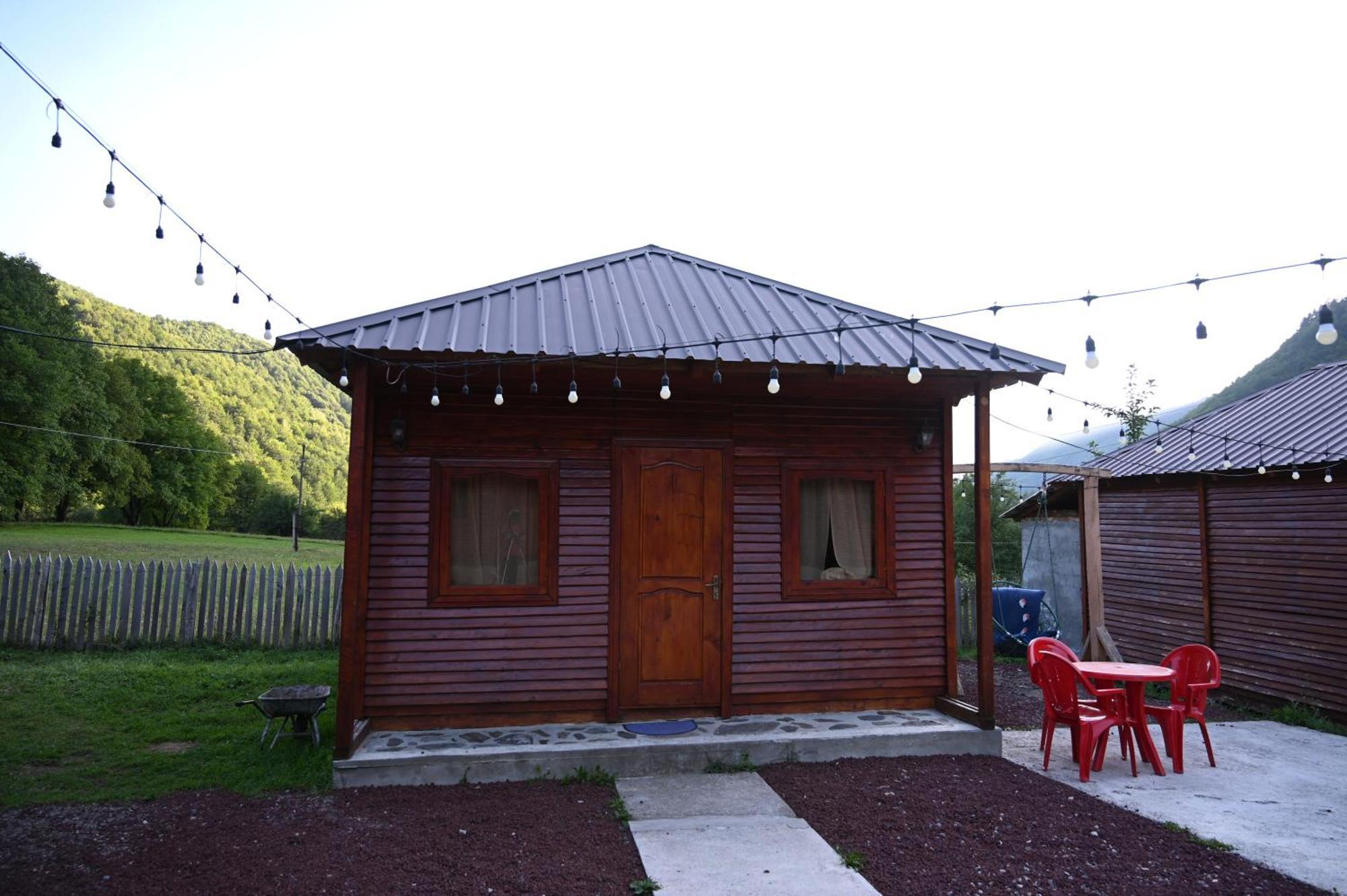 Guest House Ushba Gate 메스티아 외부 사진